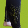 Potlač - motív bambusového výhonku na nohe.