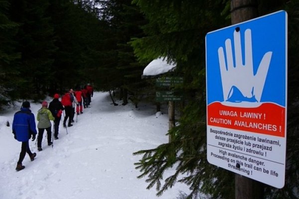 Dolina Chochołowska - upozornenie na ohrozenie lavínami