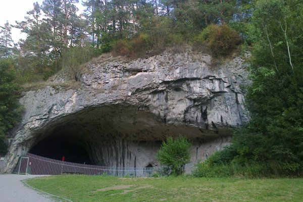 Jaskyňa Kôlňa