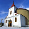 Pseudorománsky kostol sv. Leonarda v Lenartove z roku 1820 na štýl rotundy s apsidou (autor foto: Tomáš Trstenský)