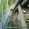 Železničný most z umelého chodníka