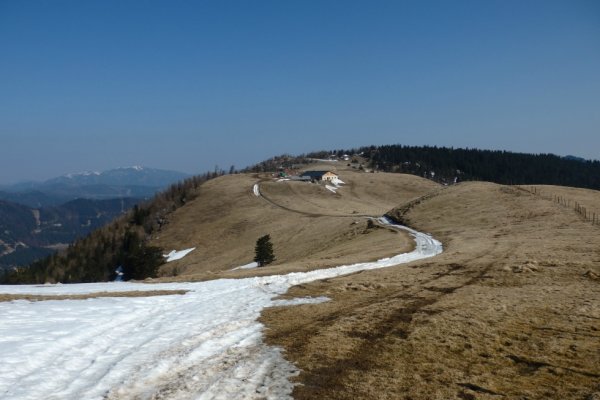 Pohľad na opačnú stranu od Edelweishütte