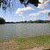 Jazero v Tate, okolo ktorého je anglický park