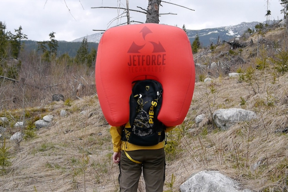 Nafúknutý balón s objemom 200 litrov