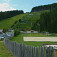 Na úpätí kopca Rittisberg, pohľad na lyžiarsky svah a bobovú dráhu