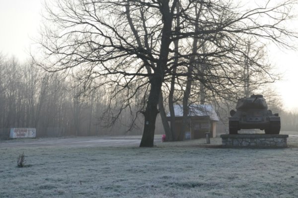 Začiatok trasy na Dargovskom bojisku, ráno je mráz - 4 °C