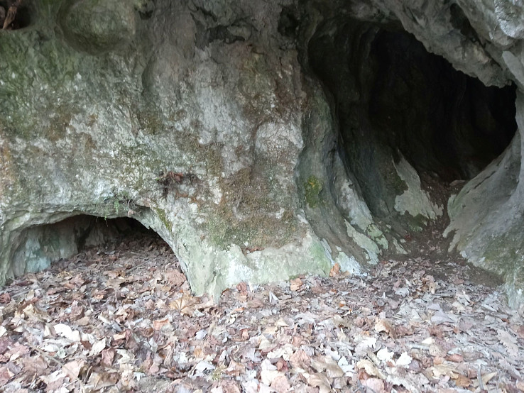 Priechodová jaskyňa