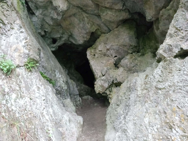 Jaskyňa na Rajtopikách