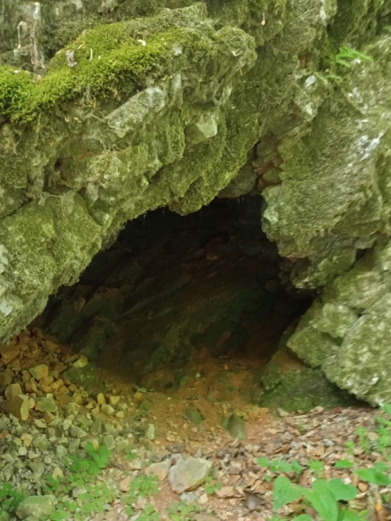 Vypadaná jaskyňa