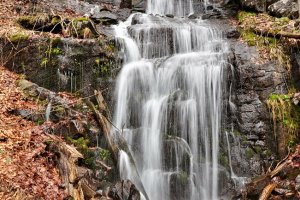 Jarné vody Pokutského vodopádu