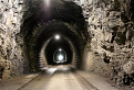 V tuneli