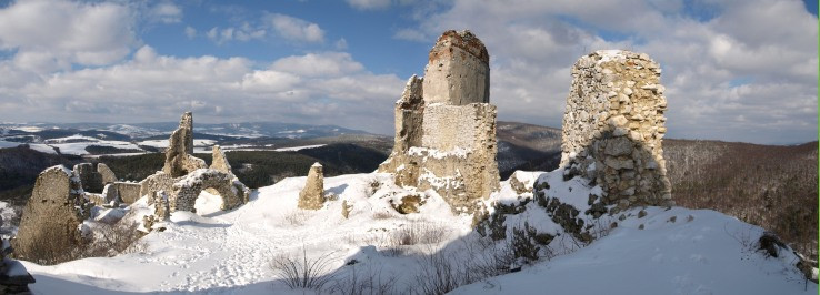 Panoráma z Čachtického hradu