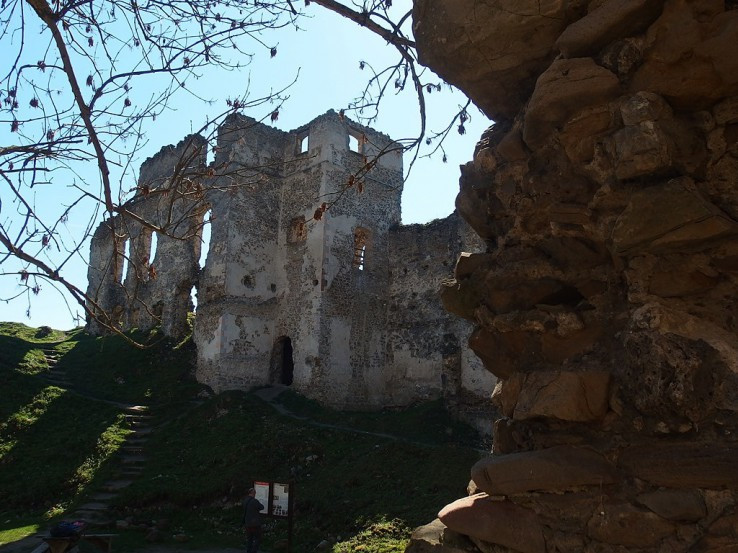Ruiny Považského hradu II