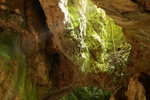 Skalné okná Jasovskej jaskyne