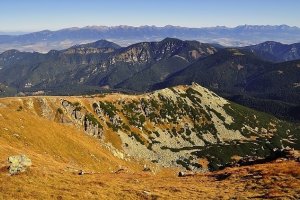 za horami, za dolami...