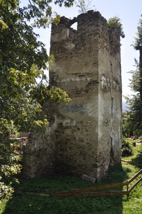 Ruina gotického kostola nad Stránskym