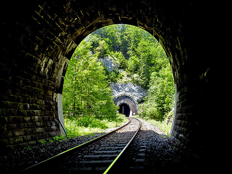 Dva tunely